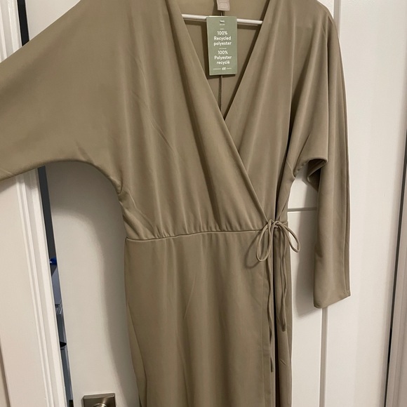 H&M wrap dress - Picture 4 of 4